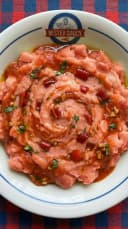 Pommes de Terre Écrasées aux Poivrons Grillés Méditerranéens