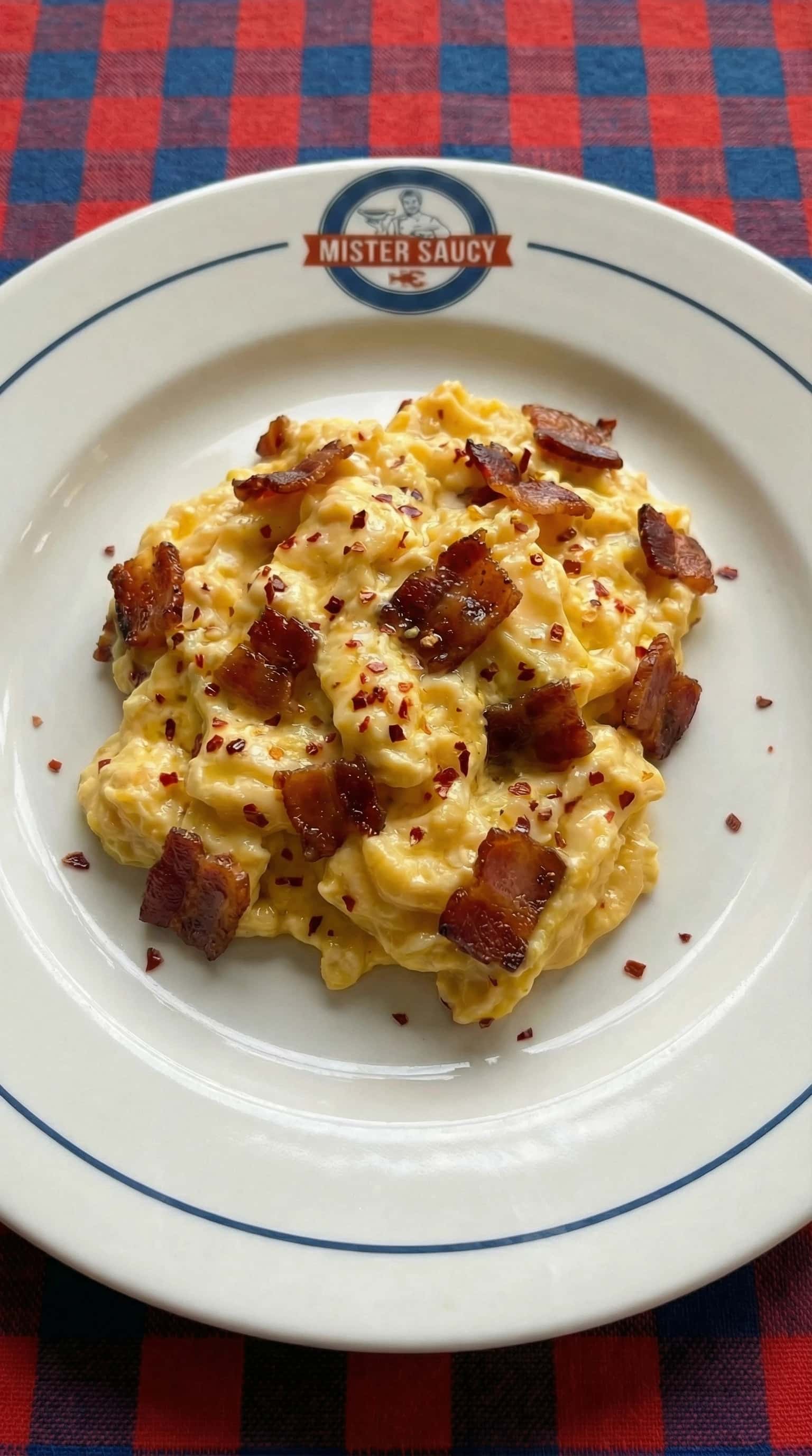 Recipe image: Œufs Brouillés Explosifs (Avec Bacon)