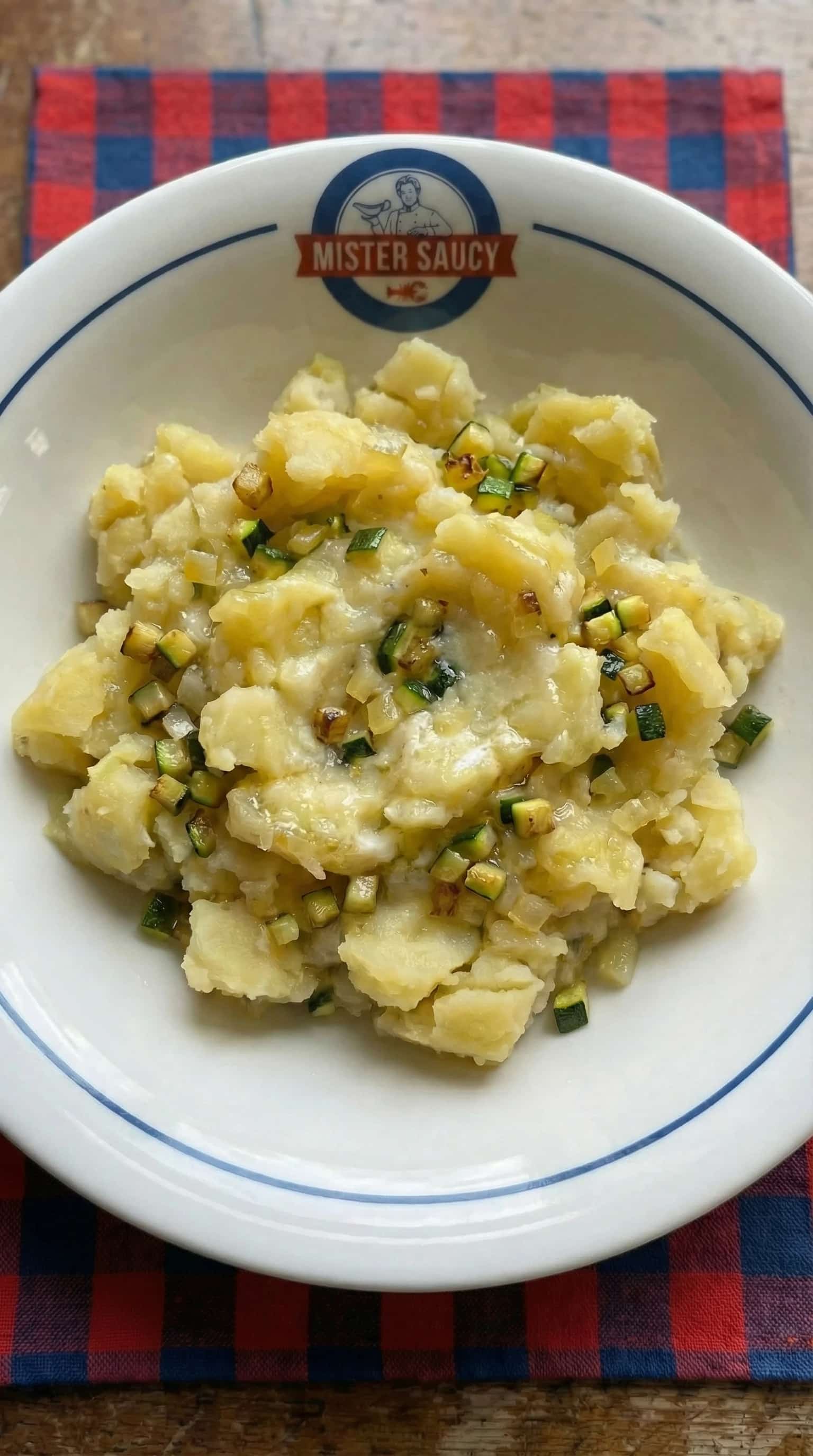 Recipe image: Écrasé de pommes de terre grumeleux aux courgettes en brunoise et citron confit