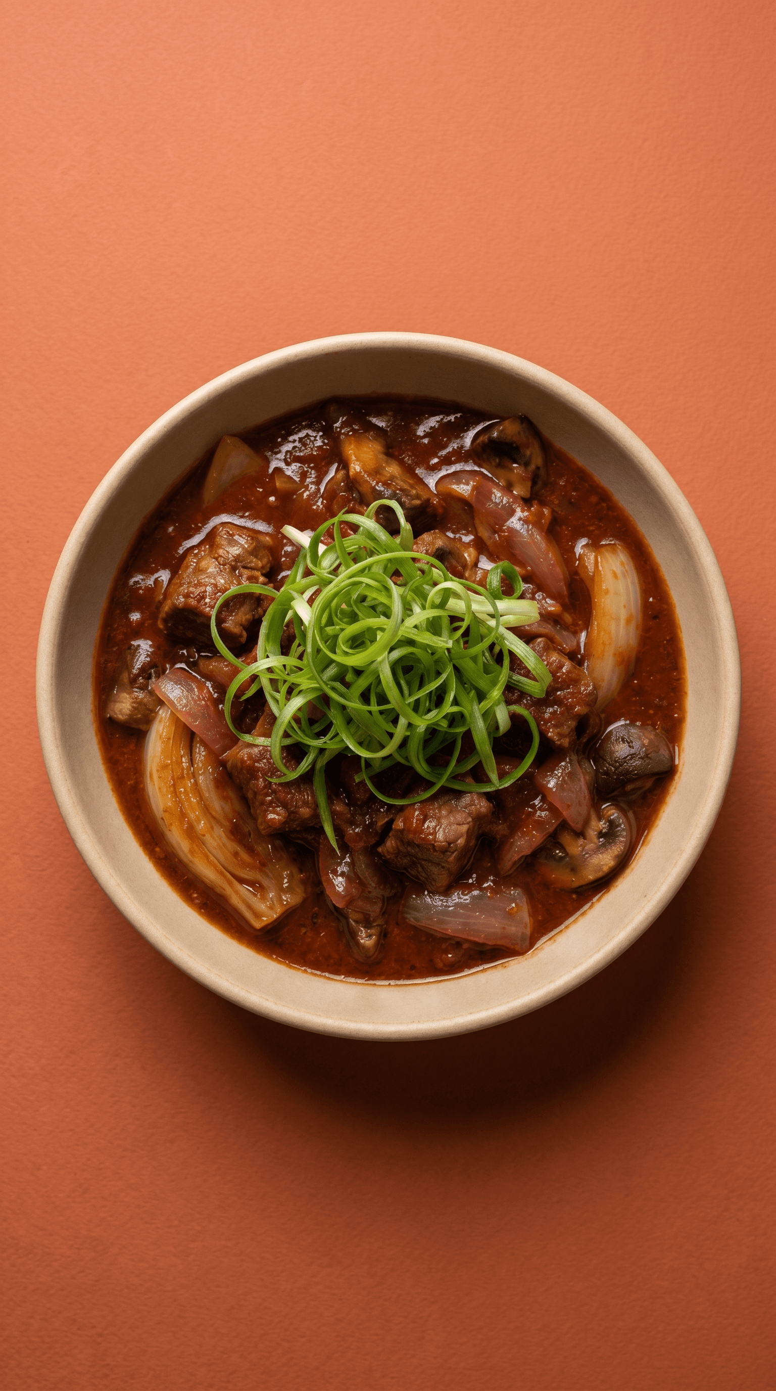 Recipe image: Ragoût de bœuf au gochujang et garniture d'oignons verts