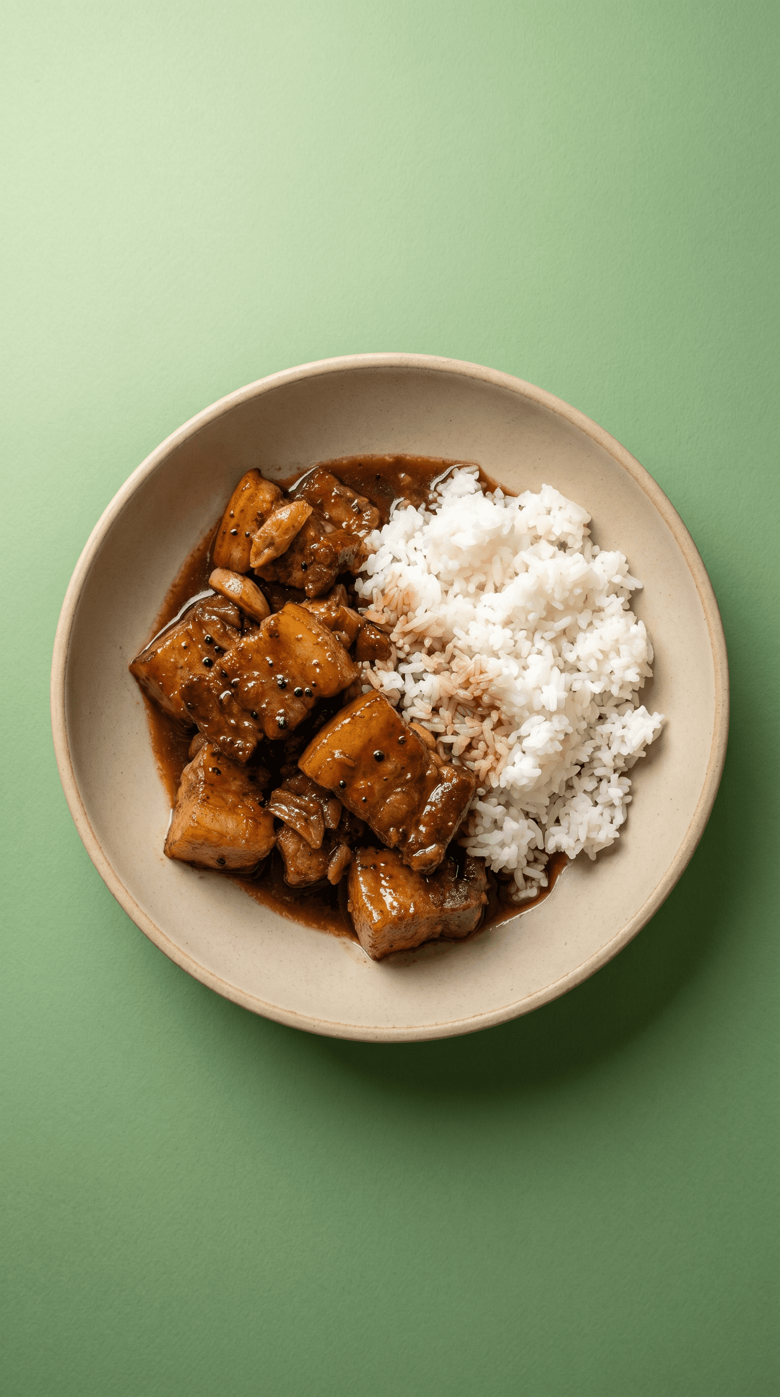 Recipe image: Varkensadobo met rode wijn en beurre monté