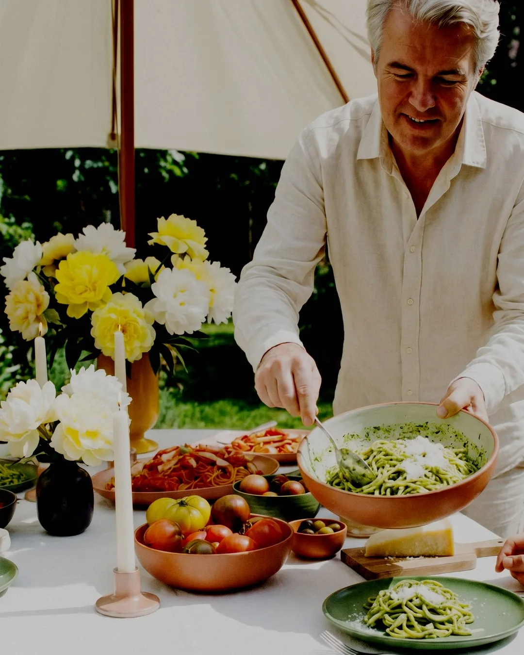 Quel goûter pour bébé servir lors d'une baby shower ? Guide complet des amuse-bouches, boissons et quantités